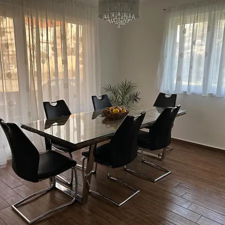 Tramonto Apartament *